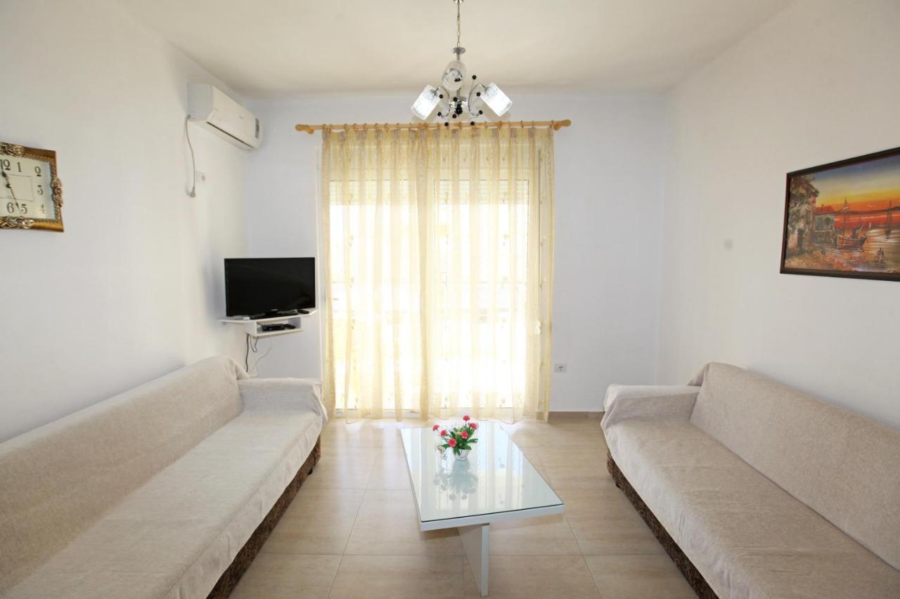 Teo Apartaments Sarande Exterior photo
