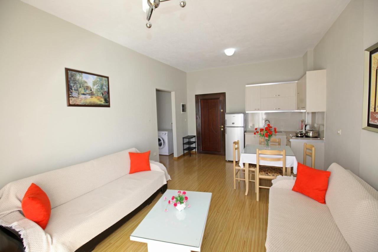Teo Apartaments Sarande Exterior photo