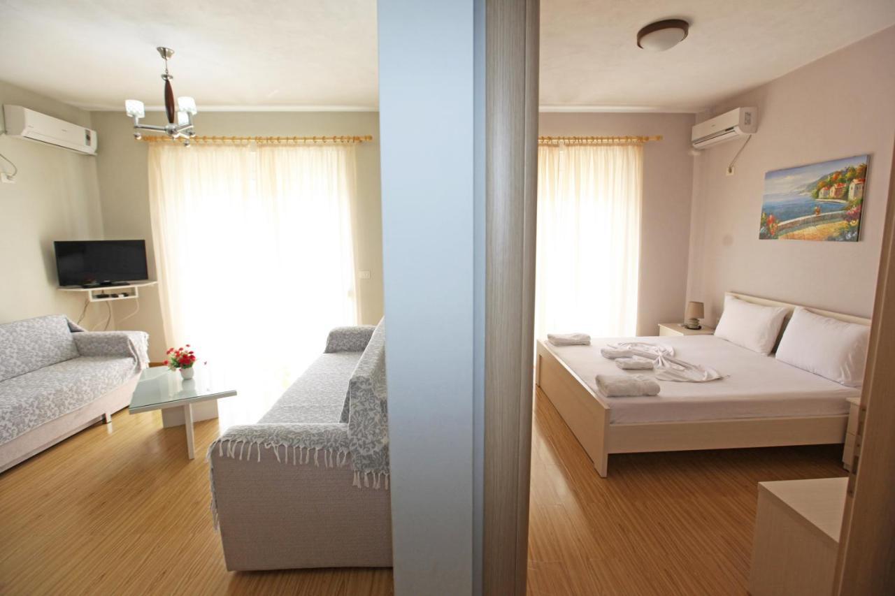 Teo Apartaments Sarande Exterior photo