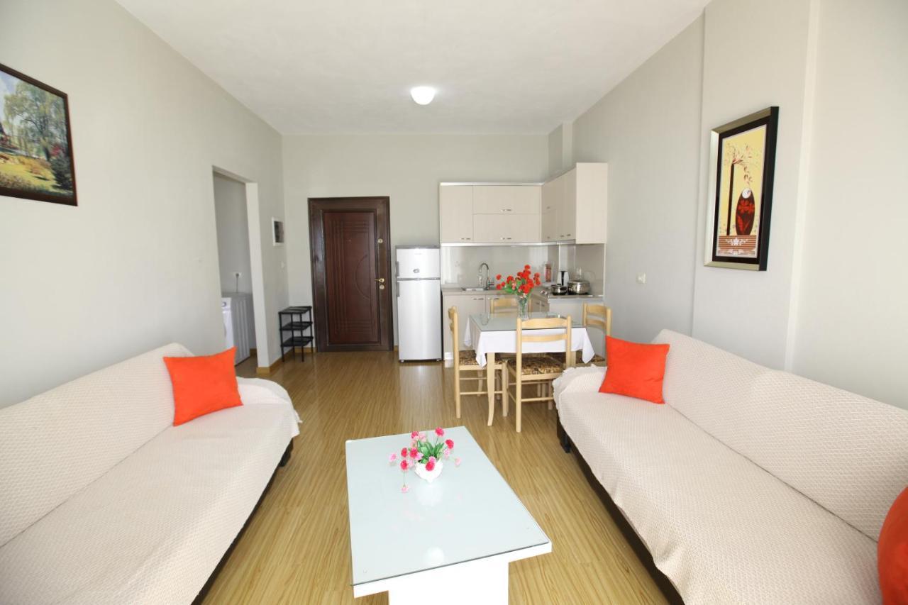 Teo Apartaments Sarande Exterior photo